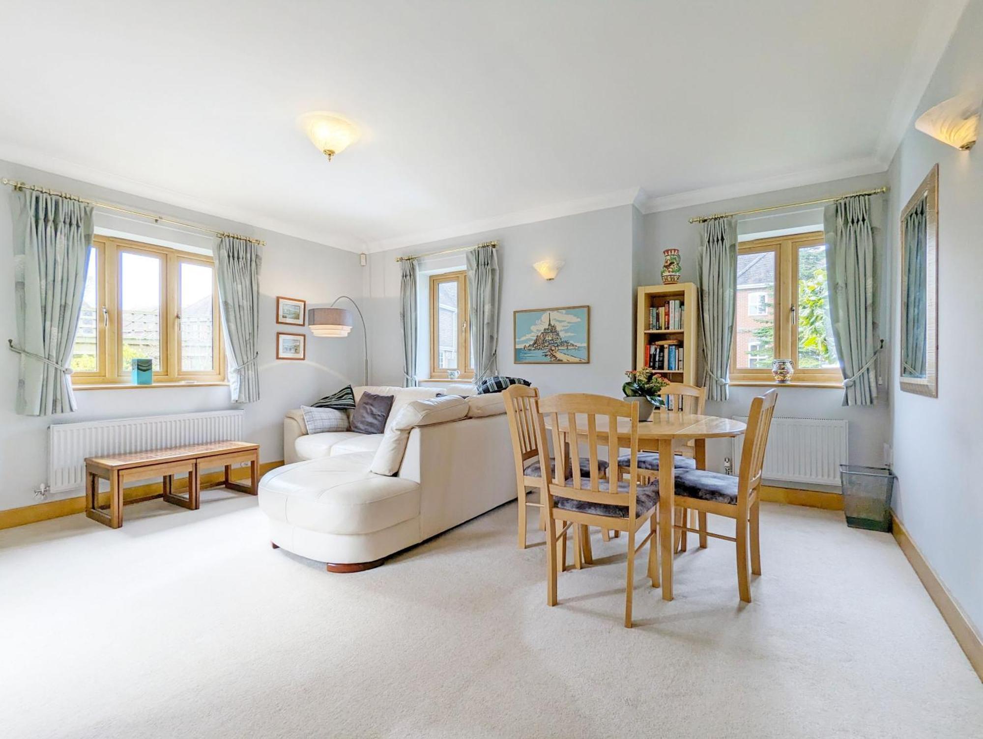 Wisteria Way, Tangmere Exterior photo